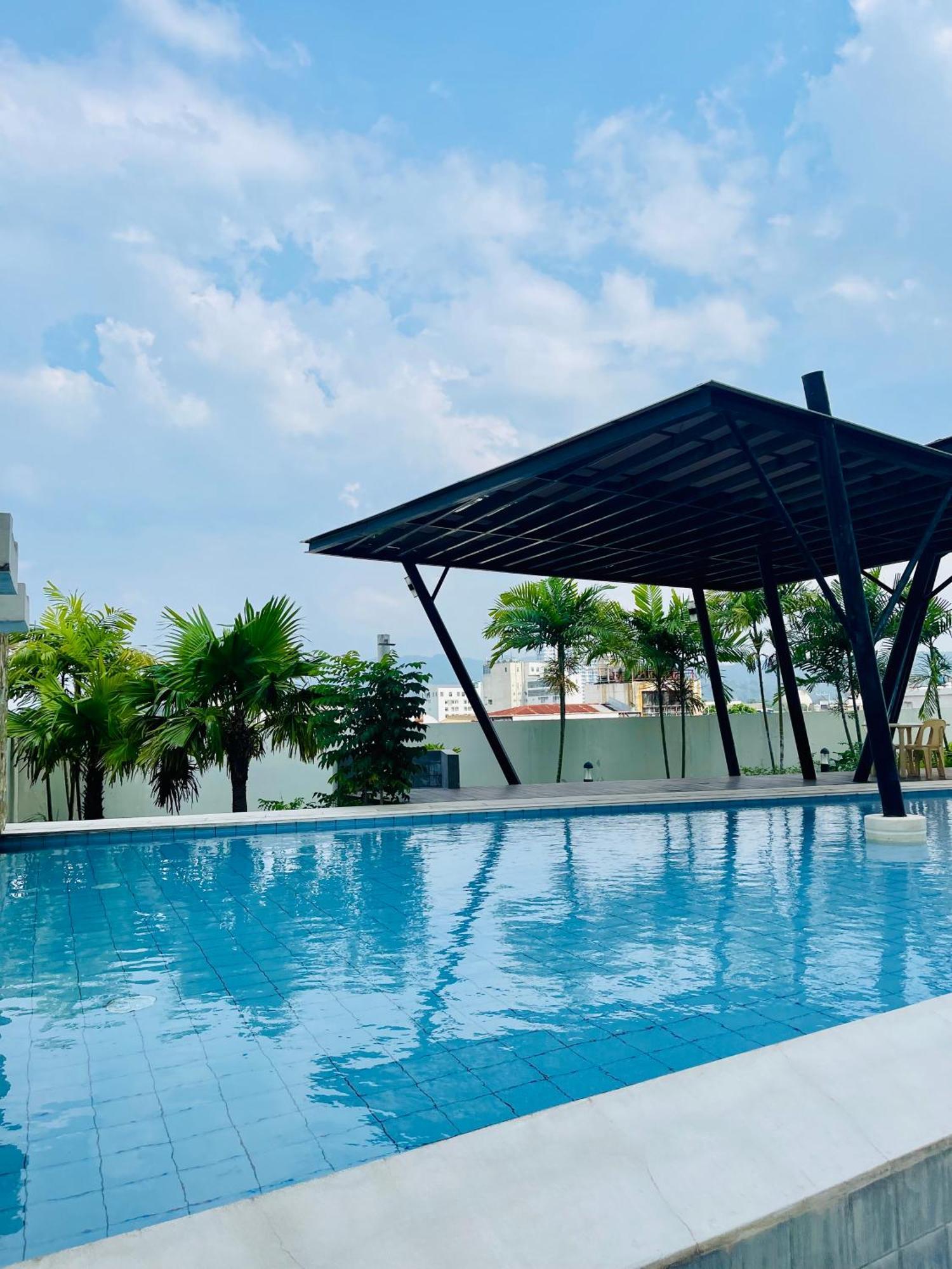2-Bedroom Condo Unit With Balcony At Centrio Tower Beside Ayala Centrio Mall Downtown Cdo كاجايان دي أورو المظهر الخارجي الصورة