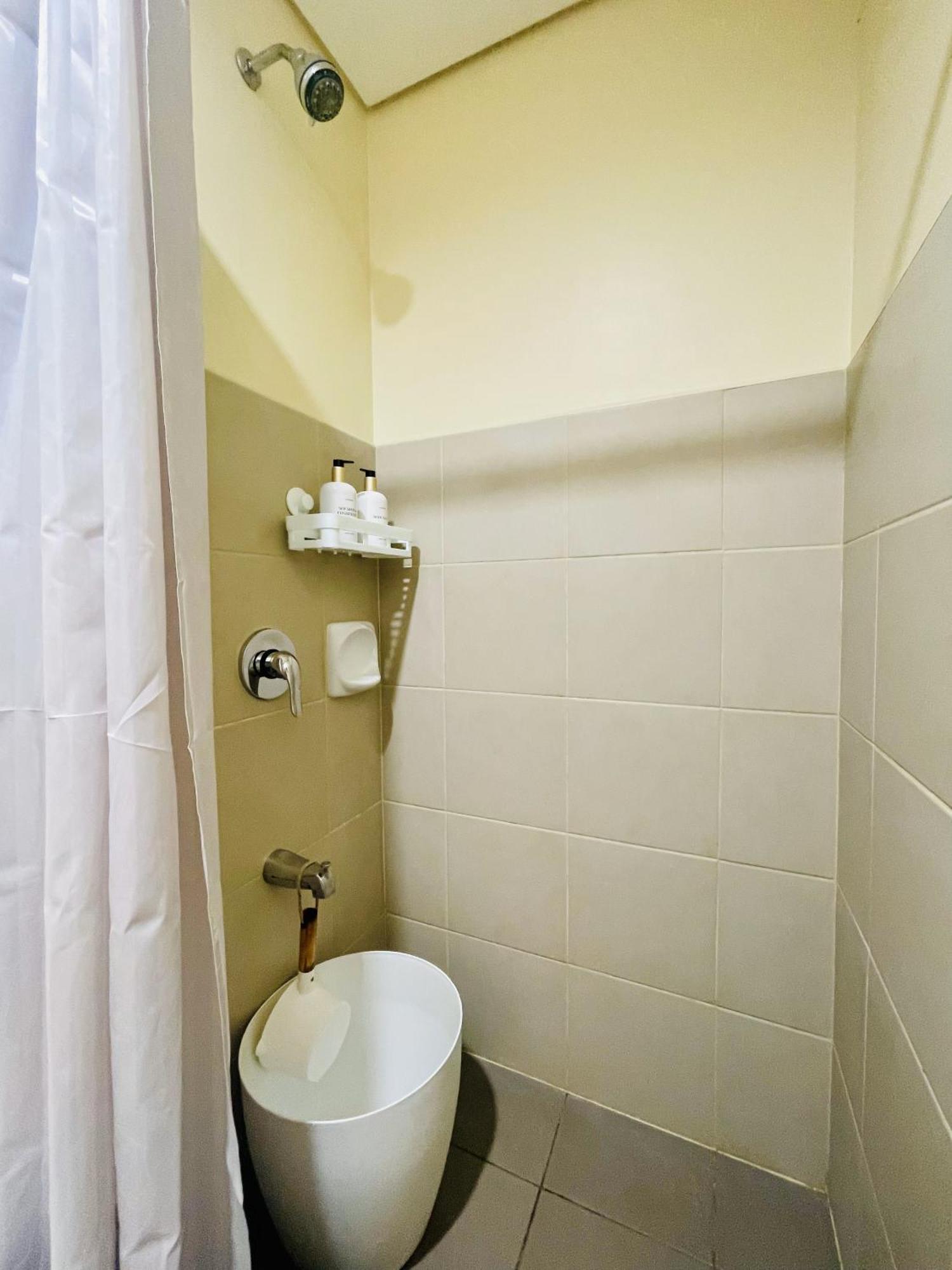 2-Bedroom Condo Unit With Balcony At Centrio Tower Beside Ayala Centrio Mall Downtown Cdo كاجايان دي أورو المظهر الخارجي الصورة