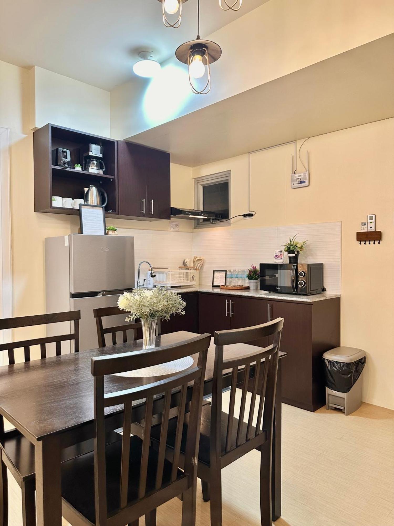 2-Bedroom Condo Unit With Balcony At Centrio Tower Beside Ayala Centrio Mall Downtown Cdo كاجايان دي أورو المظهر الخارجي الصورة