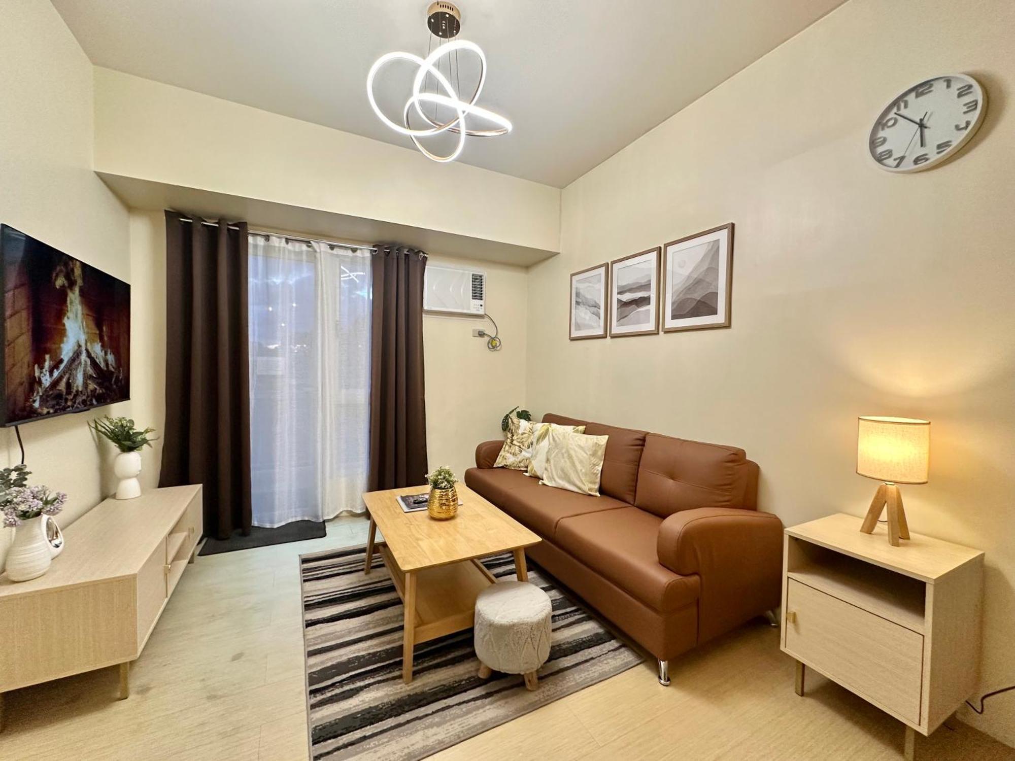 2-Bedroom Condo Unit With Balcony At Centrio Tower Beside Ayala Centrio Mall Downtown Cdo كاجايان دي أورو المظهر الخارجي الصورة