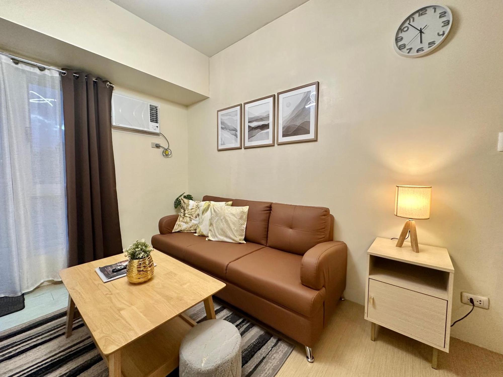 2-Bedroom Condo Unit With Balcony At Centrio Tower Beside Ayala Centrio Mall Downtown Cdo كاجايان دي أورو المظهر الخارجي الصورة